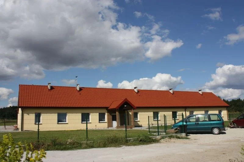 3 dom.